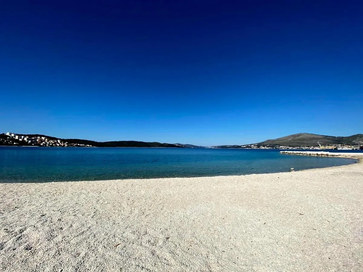 Villa Moreta Trogir 0*,  Croatia